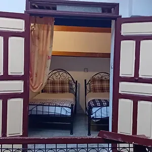 احجز هنا